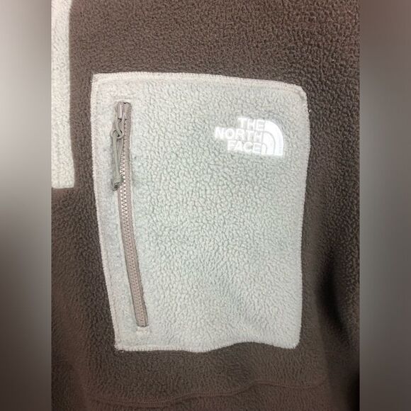 The North Face Men’s XL Brown & Grey 3/4 Zip Closure Standup Collar Fleece NWOT - Picture 3 of 5